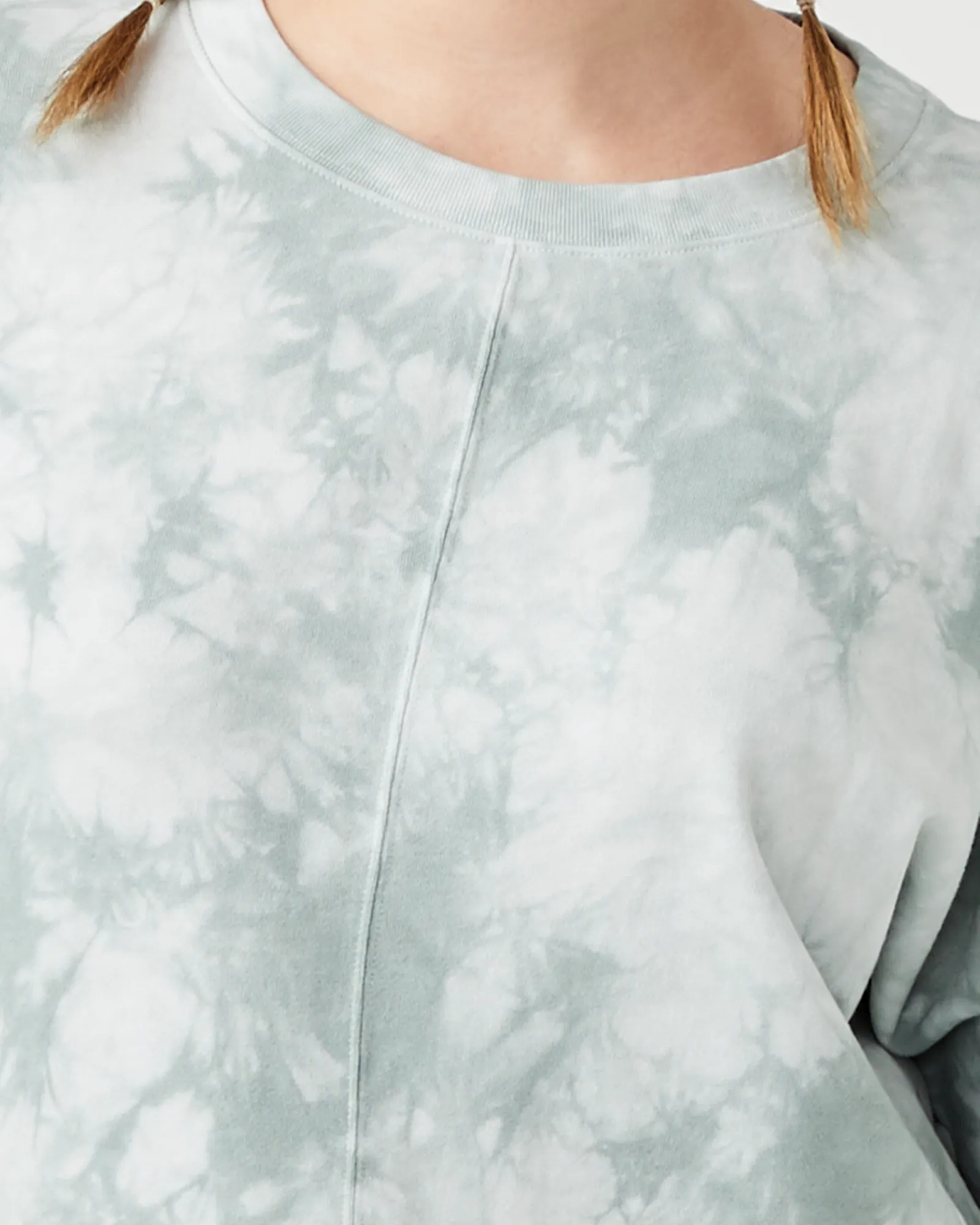 Naara Tie-Dye Pullover | Light Green / Light Grey