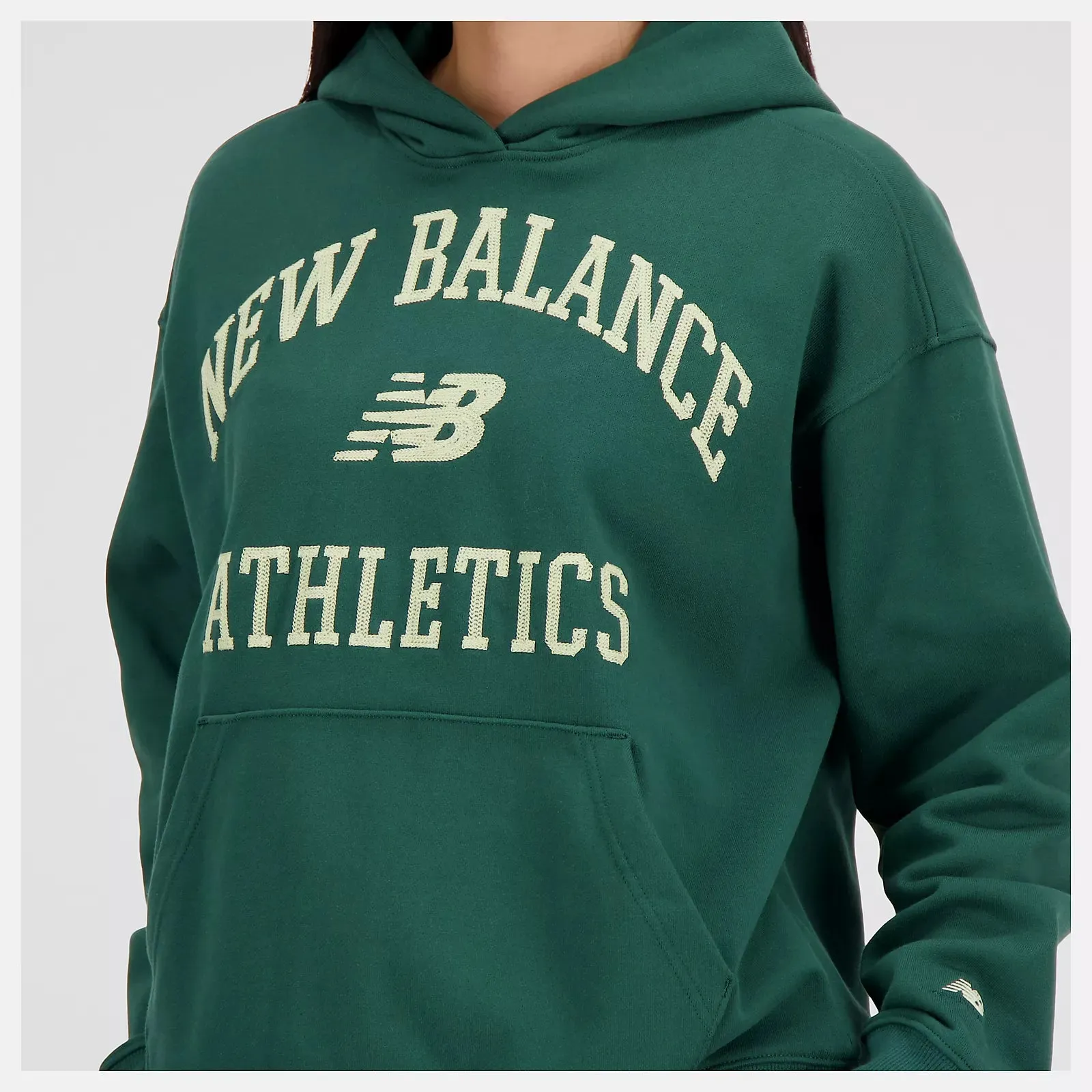 NEW BALANCE ATHLETICS VARSITY OVERSIZED FLEECE HOODIE