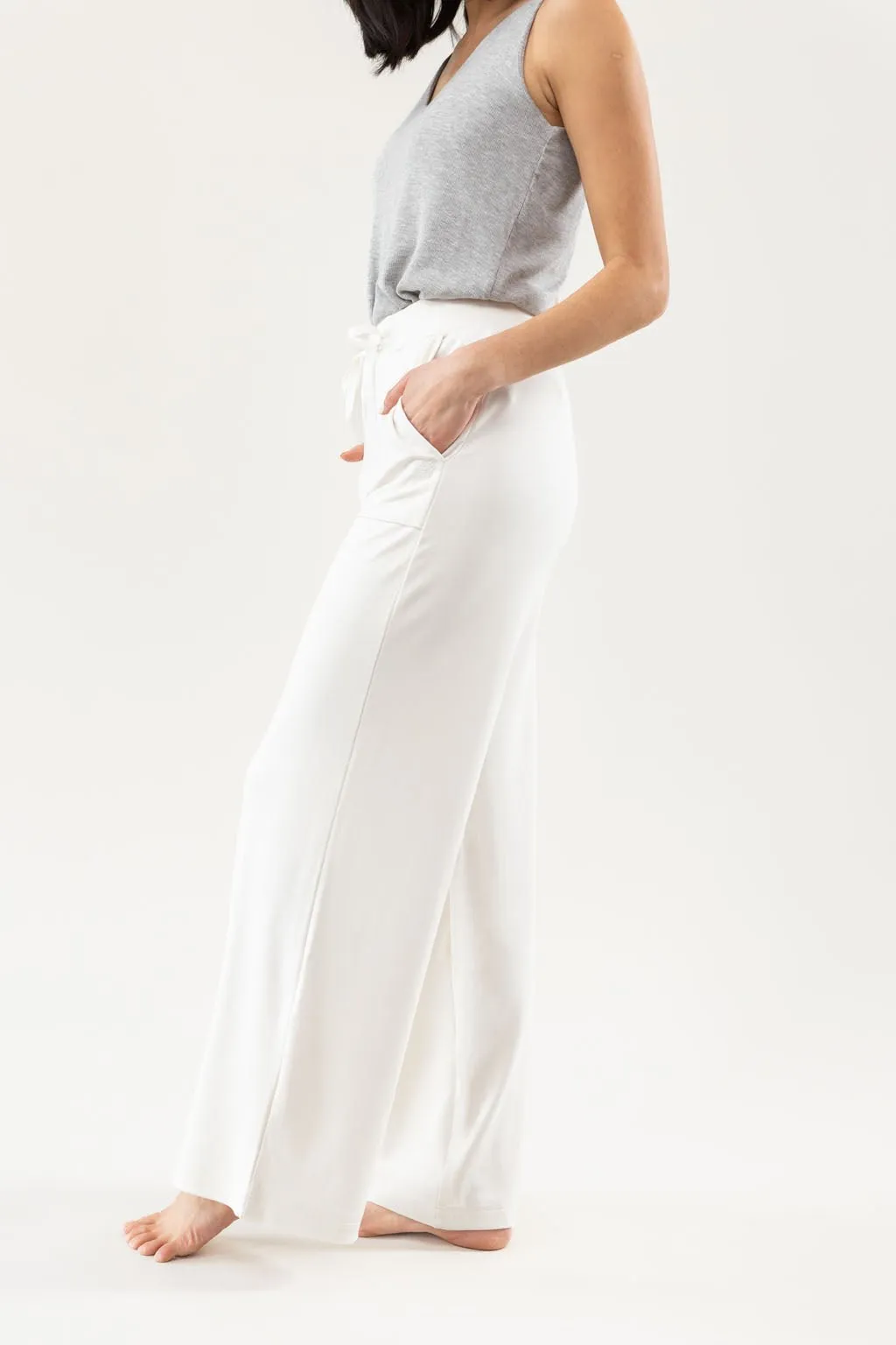 Women's Ultra-Soft Bamboo Wide Leg Patch Pocket Pant