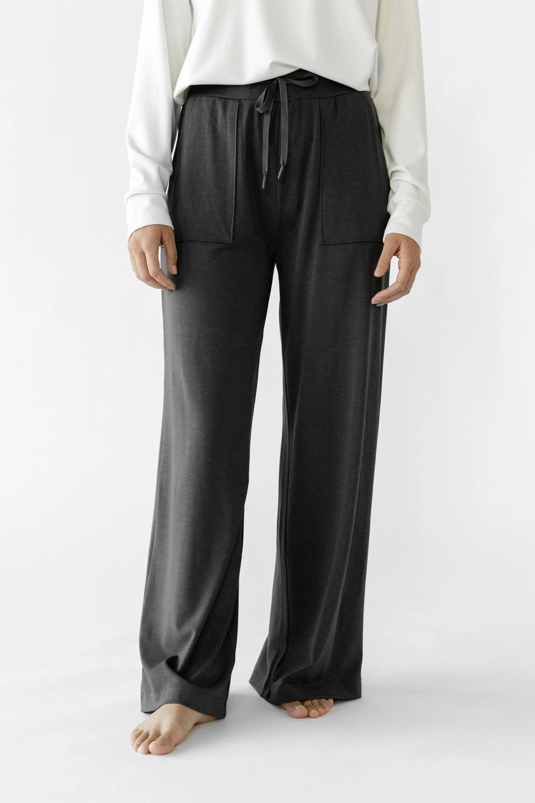 Women's Ultra-Soft Bamboo Wide Leg Patch Pocket Pant